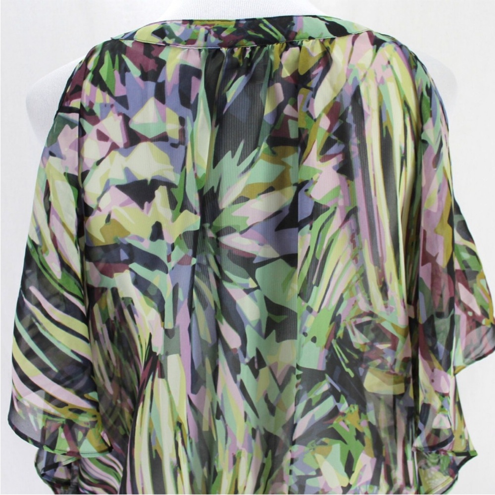 Jennifer López Multicolor Cold Shoulder Blouse - Picture 5 of 8